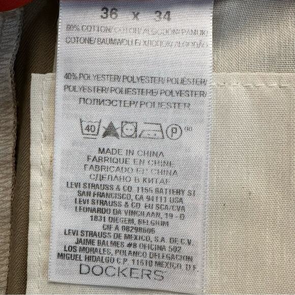Dockers D3 Classic Fit Easy Khaki Tan Flat Front Pants Mens 36 34 Preppy - Picture 7 of 12